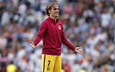 爱游戏体育精华-以色列篮球球星退役球衣仪式