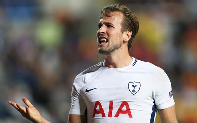 爱游戏体育独家-佩德里这球凌空抽射入网