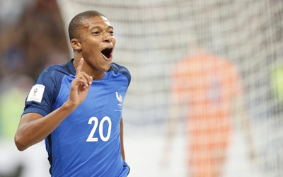 爱游戏体育独家-克鲁伊夫球场将办演唱会